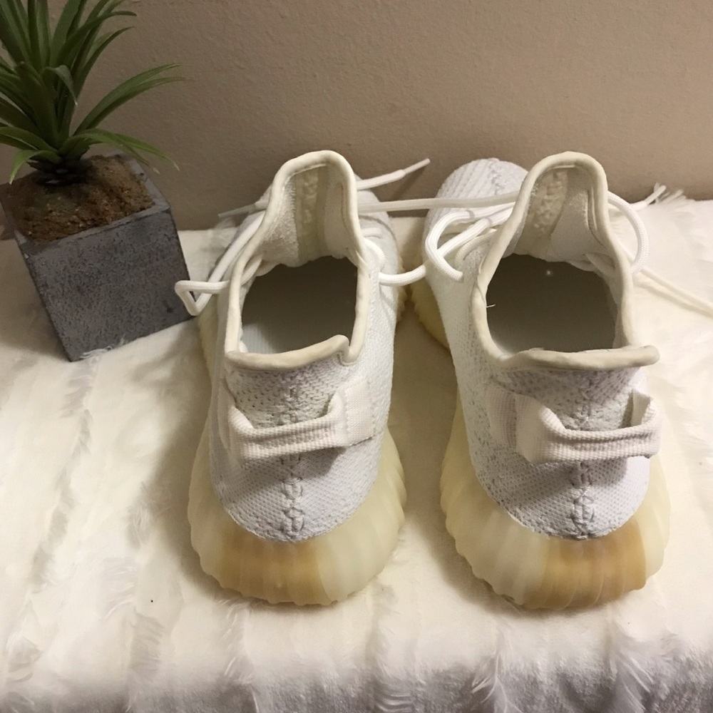 Adidas Yeezy Boost 350 V2 - Picture 3 of 6
